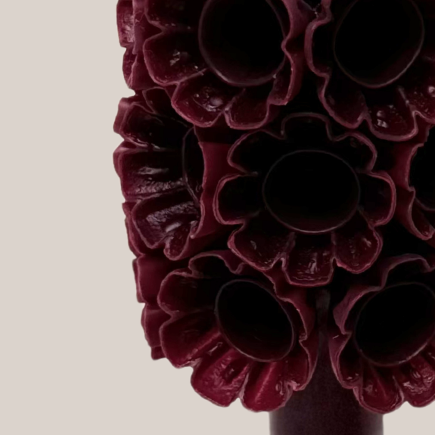 Conchita | Vela Candíl con Candelabro Rojo Borgoña