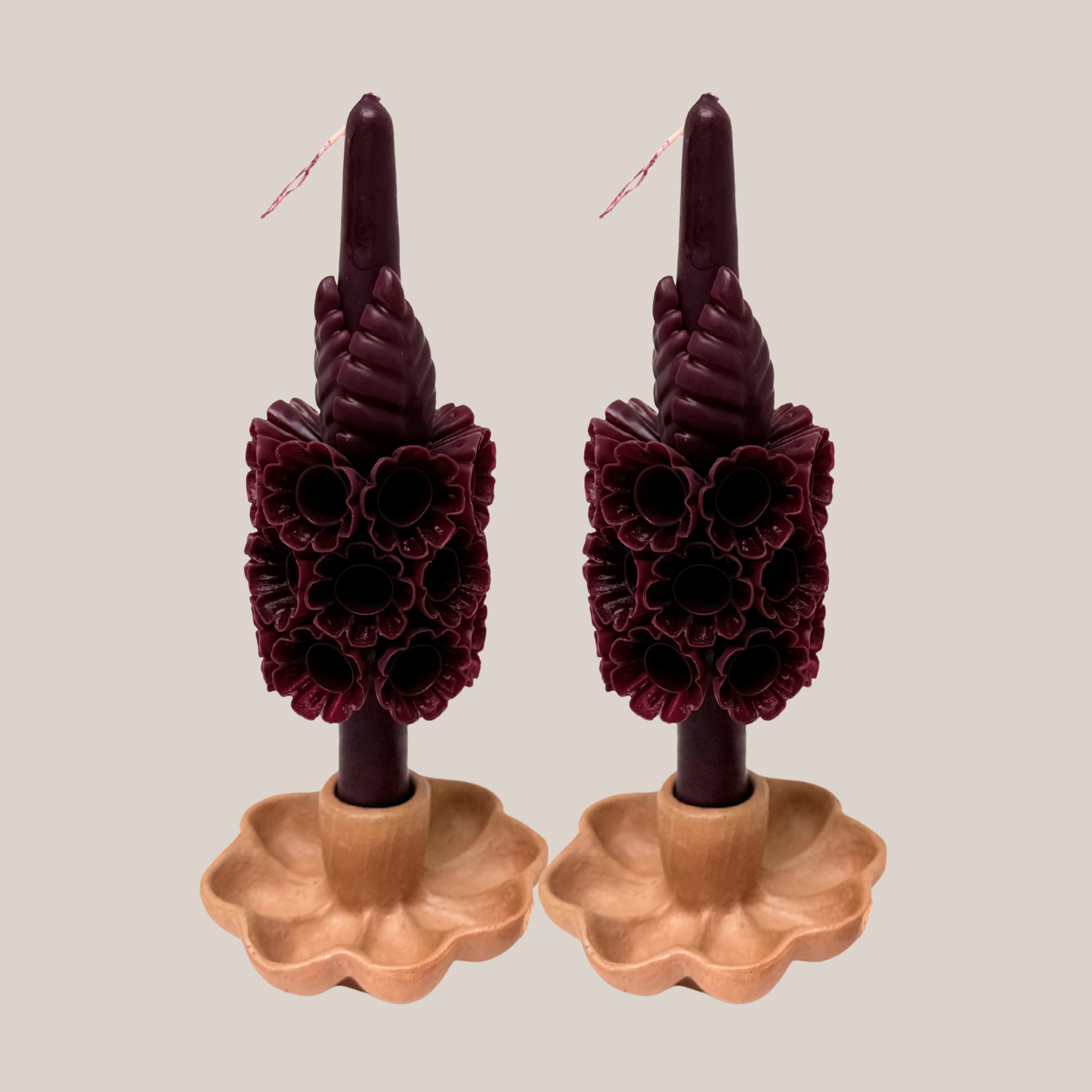 Conchita | Vela Candíl con Candelabro Rojo Borgoña