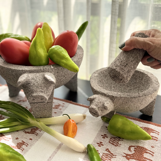 Cerdito, Molcajete