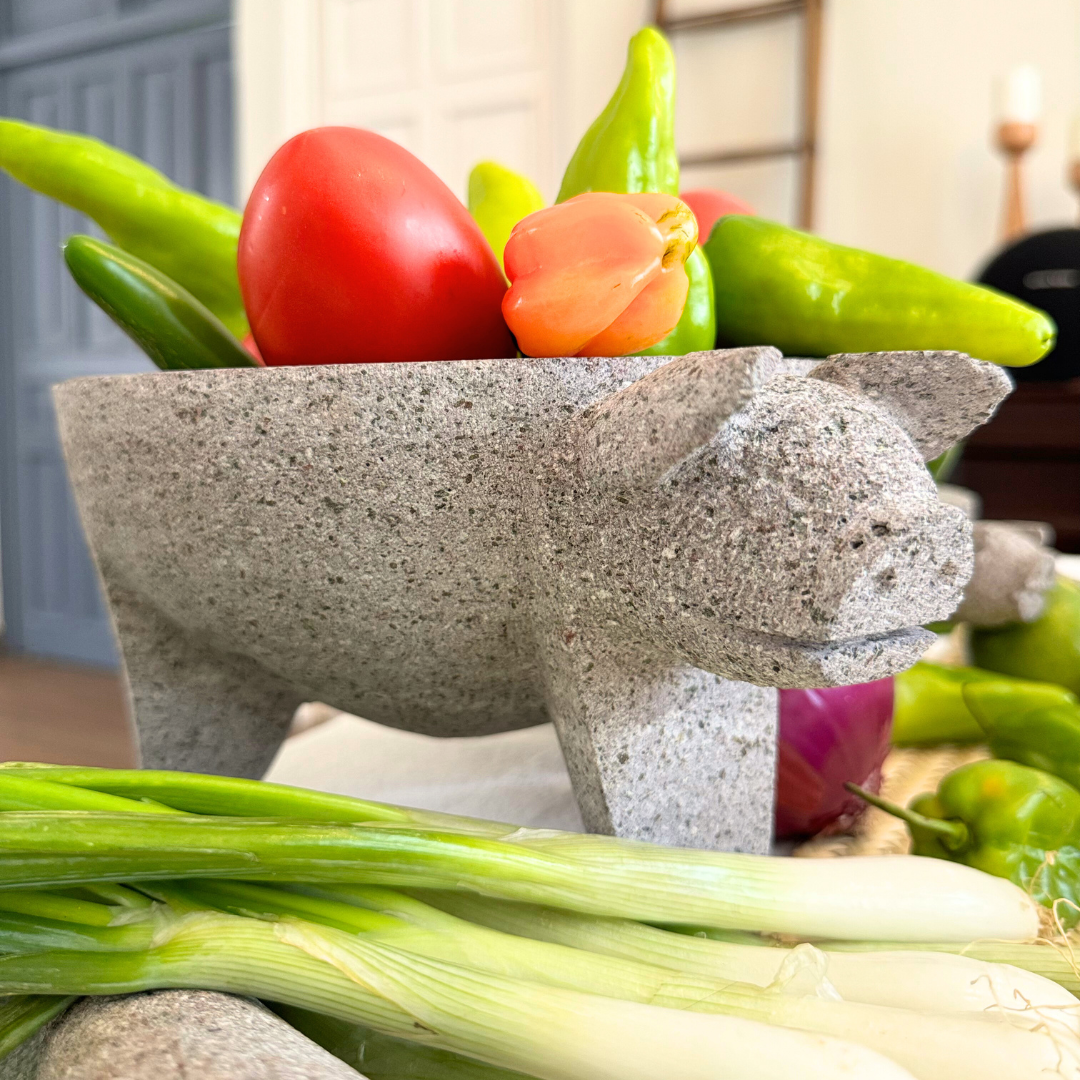 Cerdito, Molcajete