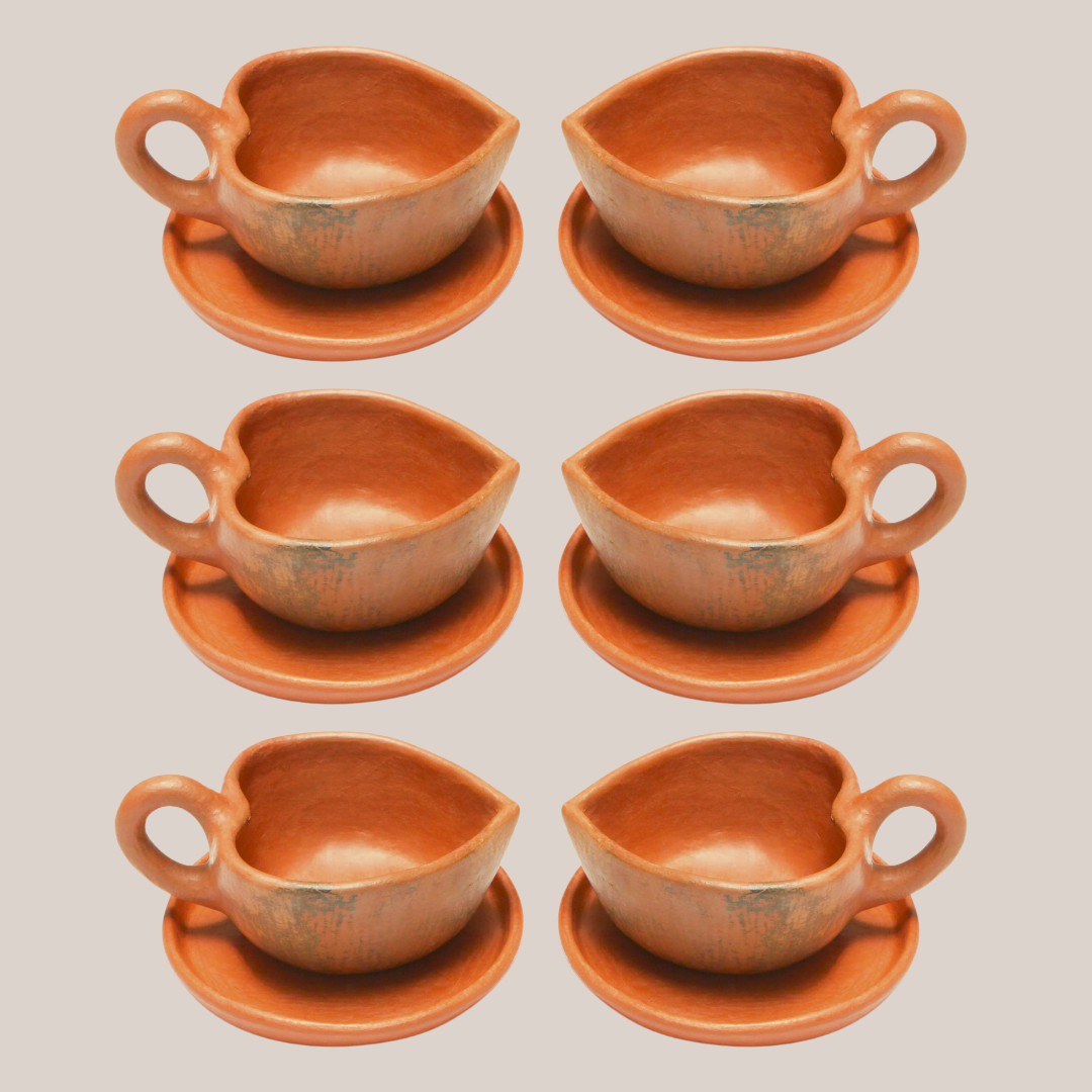 Set 6 Tazas Corazón con Plato